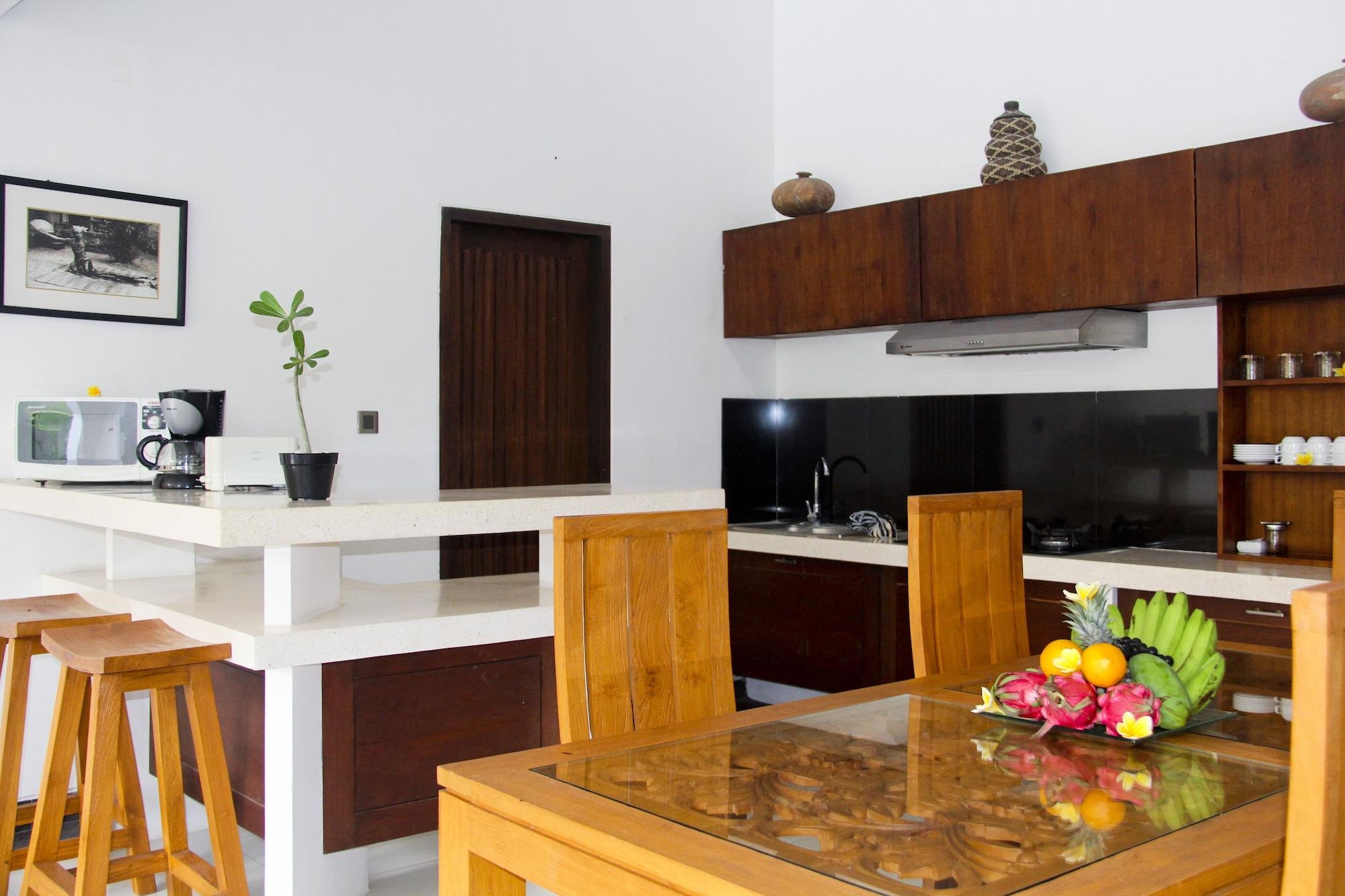 Delu Villas & Suite Kerobokan Екстериор снимка